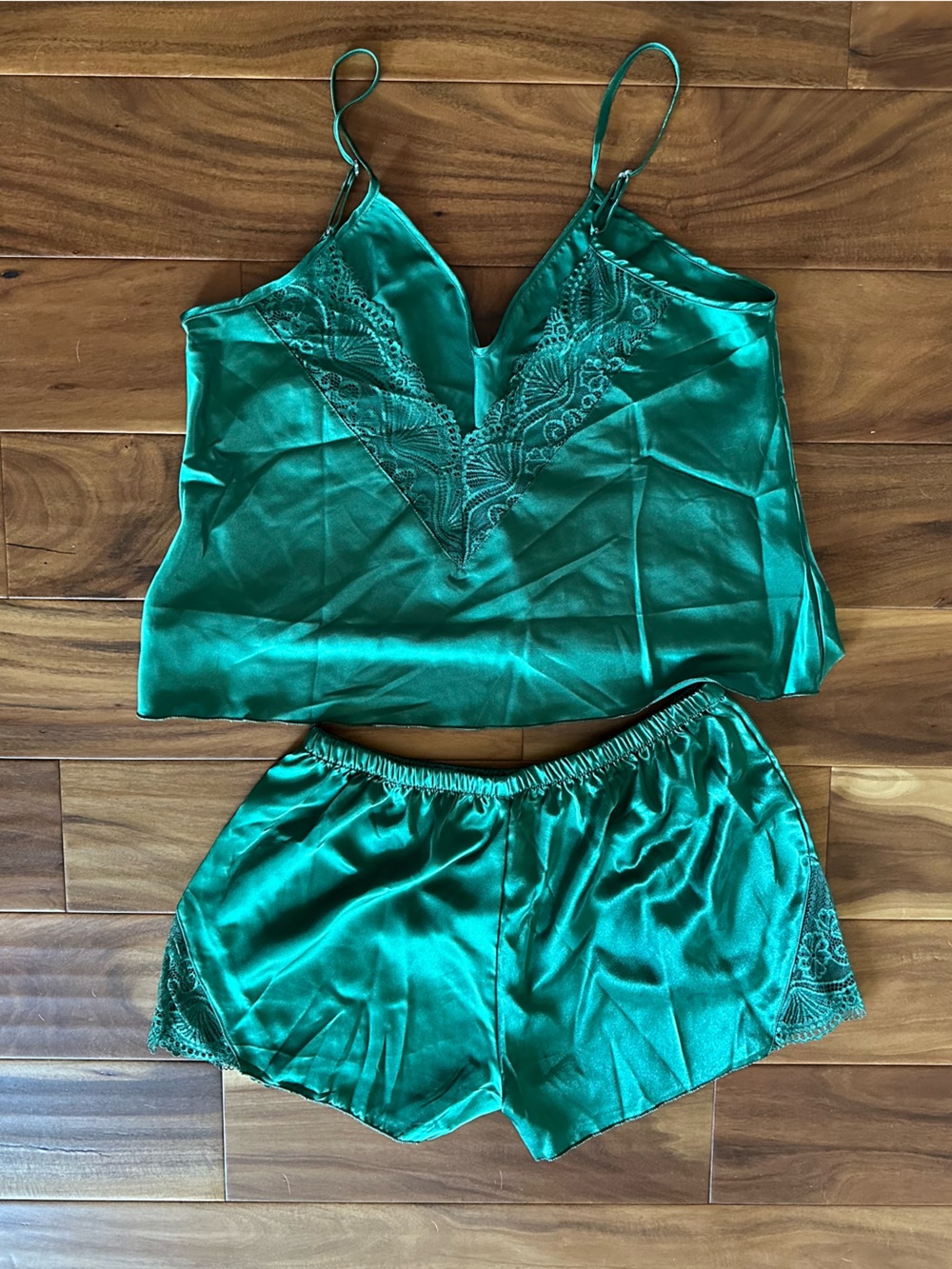 Emerald Two-Piece Lingerie Set Size Large
